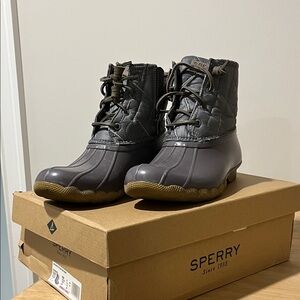 Sperry Charcoal Quilted Duck Boots with box